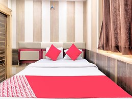 OYO 30473 New Hotel Suman