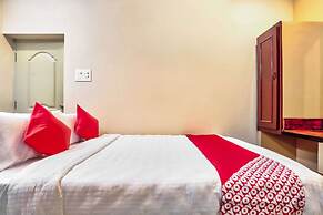 OYO 29878 Sri Abirami Inn