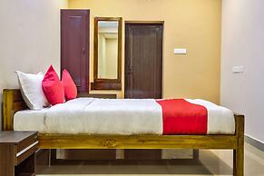 OYO 29878 Sri Abirami Inn