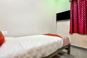 OYO 29878 Sri Abirami Inn