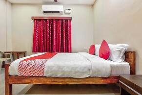 OYO 29878 Sri Abirami Inn