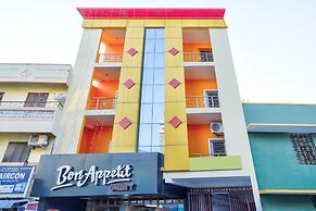 OYO 29878 Sri Abirami Inn