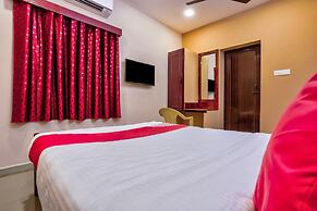 OYO 29878 Sri Abirami Inn