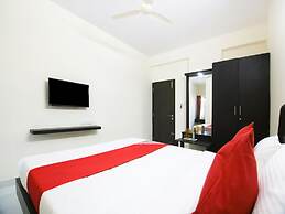 CAPITAL O 23461 Champion Lotus