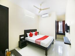 CAPITAL O 23461 Champion Lotus