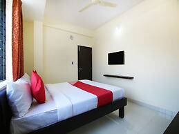 CAPITAL O 23461 Champion Lotus