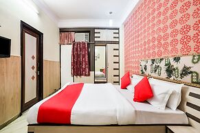 Capital O 37274 The Royal Palace