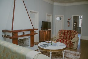 Vila Santa Eulália Hostel