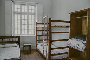 Vila Santa Eulália Hostel