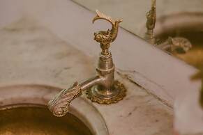 Vila Santa Eulália Hostel