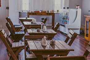 Vila Santa Eulália Hostel