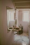 Vila Santa Eulália Hostel