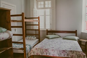 Vila Santa Eulália Hostel