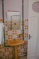 Vila Santa Eulália Hostel