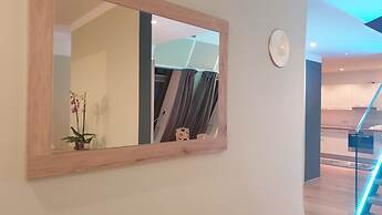 Exquisit Seapoint Apartment