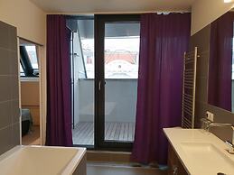 Exquisit Seapoint Apartment