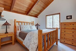 Pet-Friendly 11 Camas Home with Brand-New Private Hot Tub by RedAwning