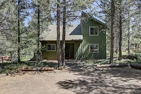 Pet-Friendly 11 Camas Home with Brand-New Private Hot Tub by RedAwning