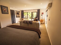 Maruia River Retreat