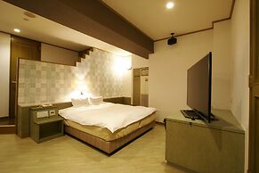 Hotel NOA - Adults Only