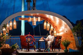 Sena Cruises Wonder On Lan Ha Bay