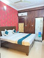 Hotel Prakash Palace