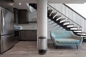 Canvas Moncton, Tapestry Collection by Hilton