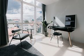 Blue Arch Suites - The Notre Dame Saigon