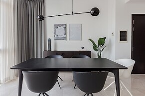 Blue Arch Suites - The Notre Dame Saigon