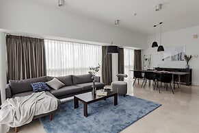 Blue Arch Suites - The Notre Dame Saigon