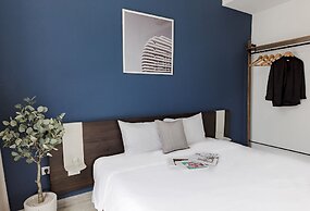 Blue Arch Suites - The Notre Dame Saigon