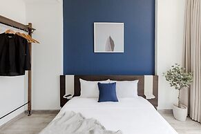 Blue Arch Suites - The Notre Dame Saigon