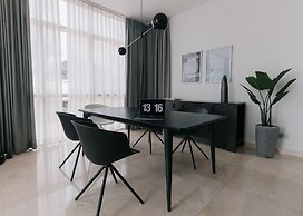 Blue Arch Suites - The Notre Dame Saigon