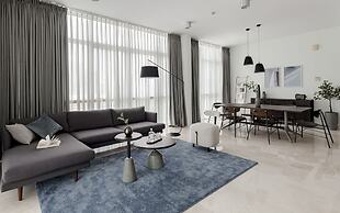 Blue Arch Suites - The Notre Dame Saigon