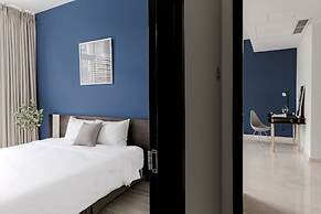 Blue Arch Suites - The Notre Dame Saigon