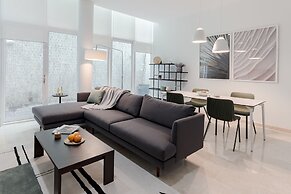 Blue Arch Suites - The Notre Dame Saigon