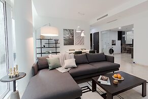 Blue Arch Suites - The Notre Dame Saigon