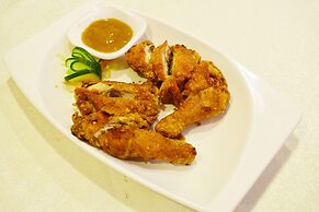 ERUS SUITES HOTEL BORACAY