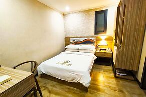 ERUS SUITES HOTEL BORACAY