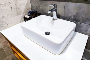 ERUS SUITES HOTEL BORACAY