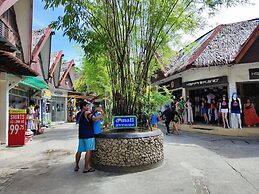 ERUS SUITES HOTEL BORACAY