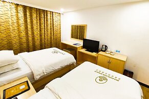 ERUS SUITES HOTEL BORACAY