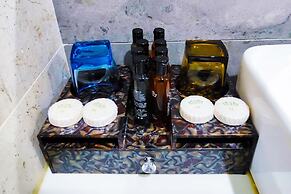 ERUS SUITES HOTEL BORACAY