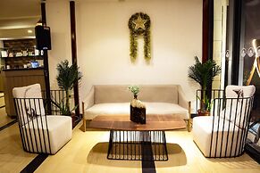 ERUS SUITES HOTEL BORACAY