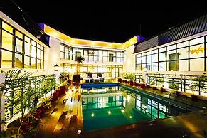 ERUS SUITES HOTEL BORACAY