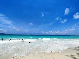 ERUS SUITES HOTEL BORACAY