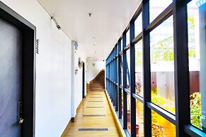 ERUS SUITES HOTEL BORACAY