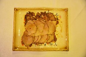 ERUS SUITES HOTEL BORACAY