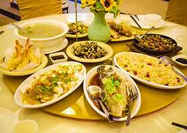 ERUS SUITES HOTEL BORACAY