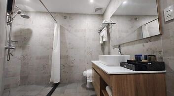 ERUS SUITES HOTEL BORACAY